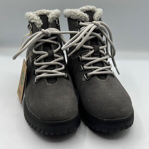 White Mountain booties size 6